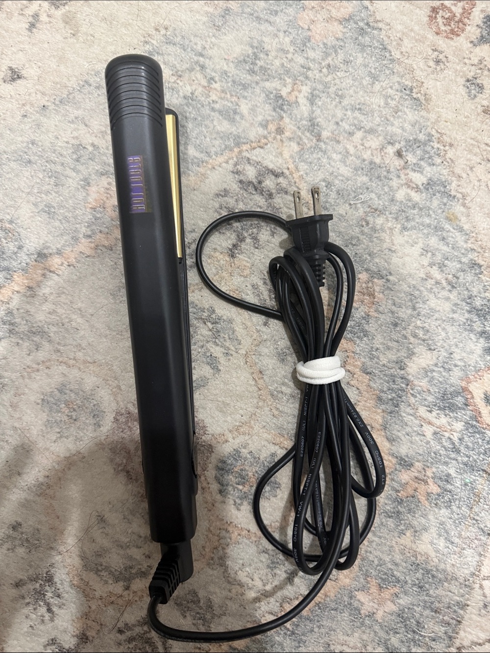Black Ceramic Hair Straightener with Gold Plates